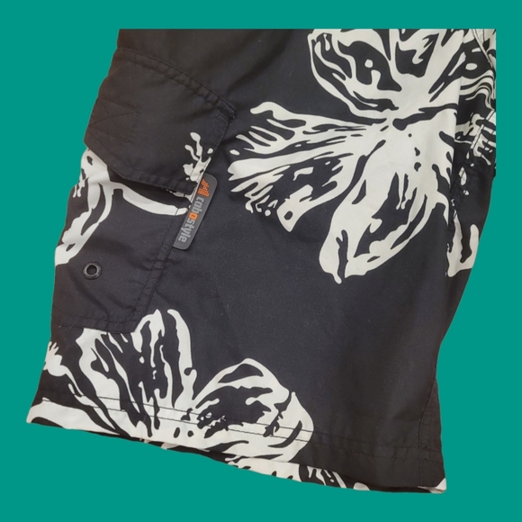 Cabostyle Men's Tropical Swimtrunks/Shorts - Picture 3 of 12